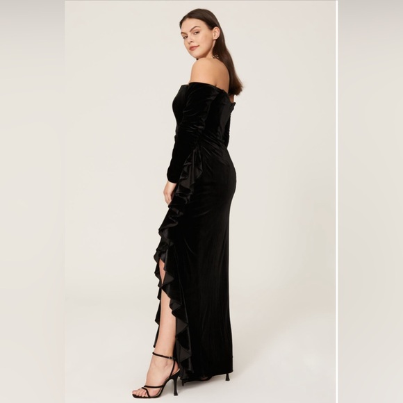 Badgley Mischka draped velvet ruffle gown - Picture 2 of 4